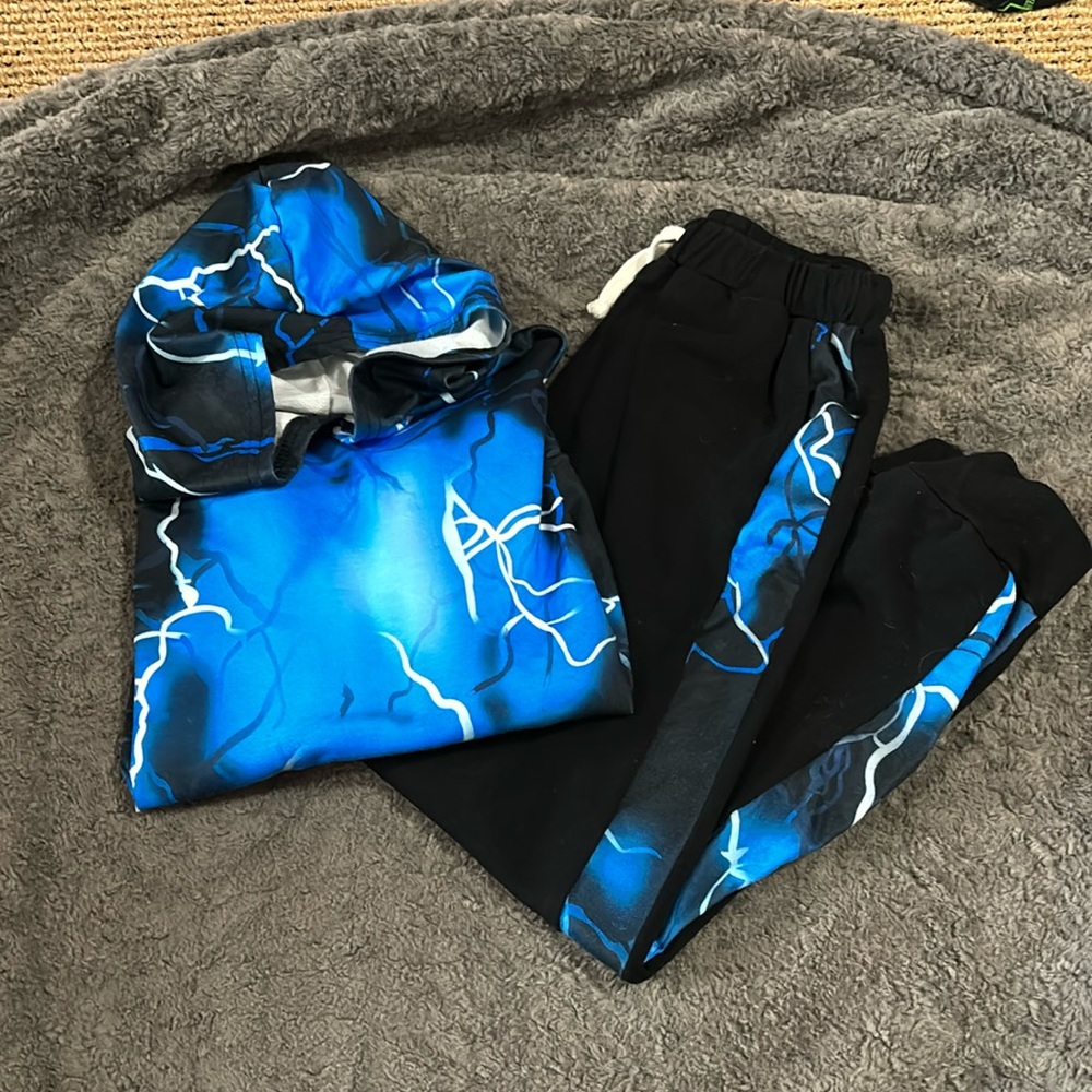 Boys hoodie and joggers set